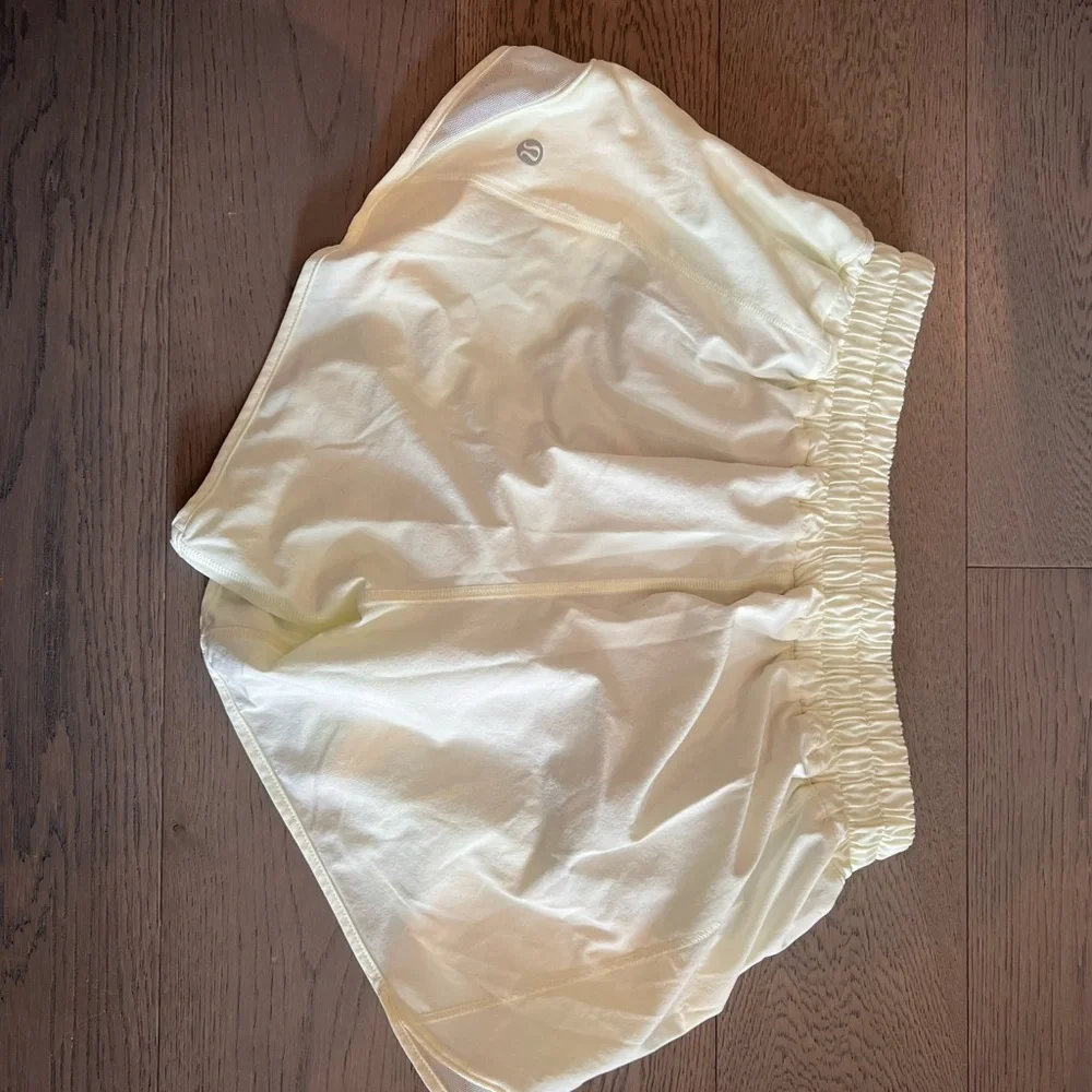 NWOT Lululemon Running Shorts - Picture 3 of 3